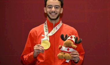 وزير الشباب والرياضة يهنئ البطل الأولمبي محمد السيد بعد تتويجه بذهبية كأس العالم لسلاح الإيبيه