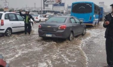 نشر سيارات إغاثة على الطرق السريعة بعد سقوط أمطار