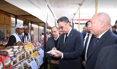وزير التموين ومحافظ القاهرة يفتتحان سوق "اليوم الواحد" بالمرج لتوفير السلع بأسعار مخفضة للمواطنين