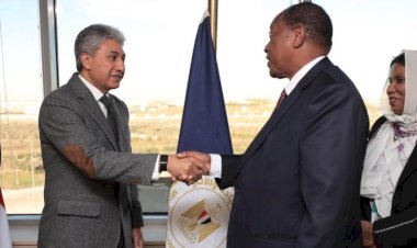 وزير السياحة يبحث مع وزير الإعلام والثقافة والفنون والرياضة التنزاني سبل تعزيز التعاون في المجالات