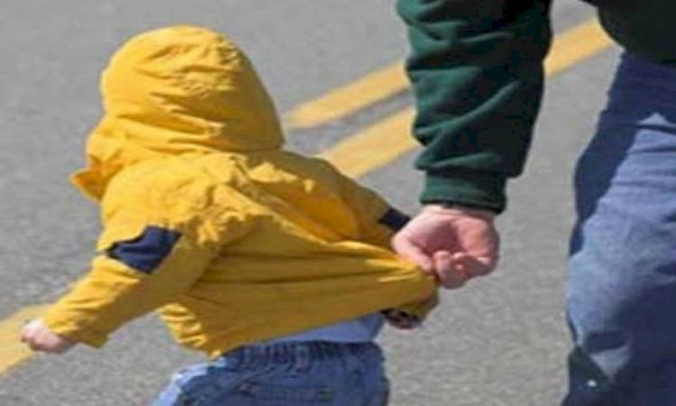 كشف غموض اختطاف طفل في طهطا بسوهاج وإعادته إلى والدته