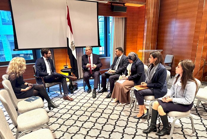 وزير البترول يعقد اجتماعا مع شركات التعدين لبحث الفرص الاستثمارية