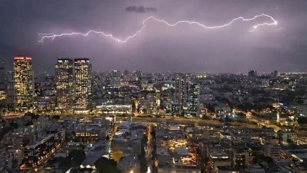 عاصفة بايرون تضرب إسرائيل بشدة.. أمطار غير مسبوقة وتحذيرات من فيضانات واسعة