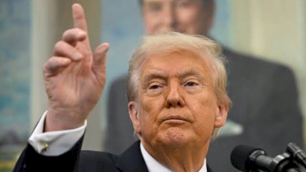 ترامب يعلن: الجيش الأمريكي سيبدأ بشن غارات على الأراضي الفنزويلية