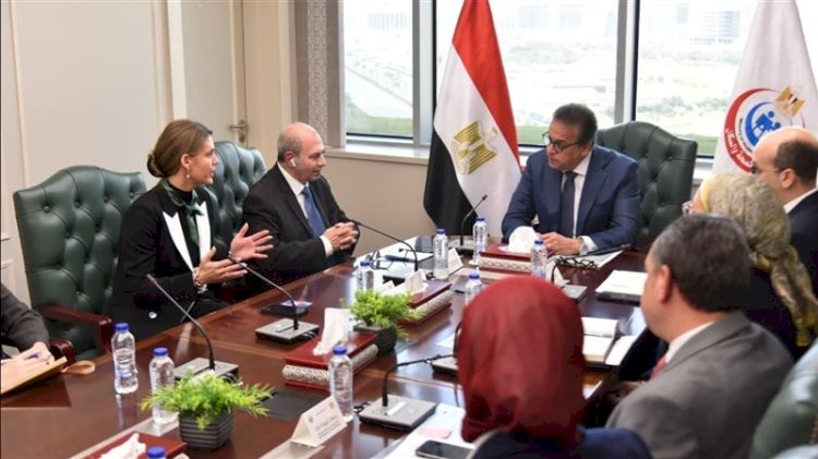 وزير الصحة يلتقي وفد شركة «كلينيلاب» لبحث سبل التعاون في مراقبة مياه الشرب والصرف الصحي