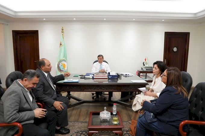 وزير الزراعة يطلق شراكة موسعة مع المجتمع المدني لمكافحة انتشار كلاب الشوارع  