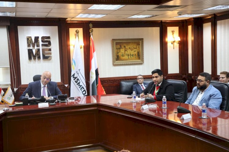 الرئيس التنفيذي لجهاز تنمية المشروعات يعقد الاجتماع الدوري مع أصحاب المشروعات الابتكارية والتكنولوجية