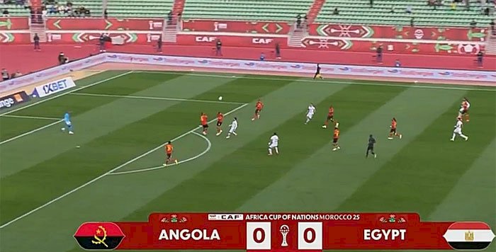 منتخب مصر يتعادل أمام أنجولا ويتصدر مجموعته بأمم أفريقيا