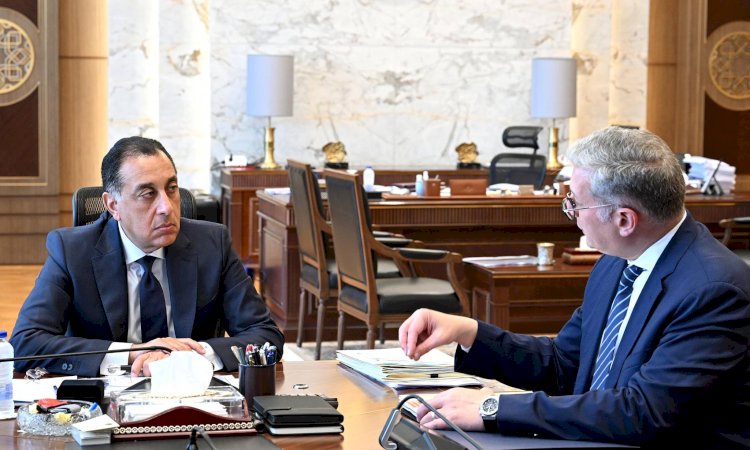 رئيس الوزراء يستعرض مع وزير البترول والثروة المعدنية عددا من ملفات عمل الوزارة