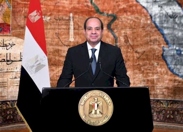 الرئيس السيسي يشهد اختبارات كشف الهيئة لحاملي درجة الدكتوراه من دعاة وزارة الأوقاف