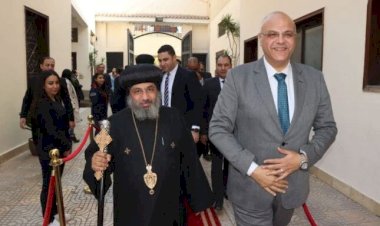 محافظ القليوبية خلال تقديم التهنئة لمطران شبين القناطر: المصريين نسيجا واحداً ويداً واحدة