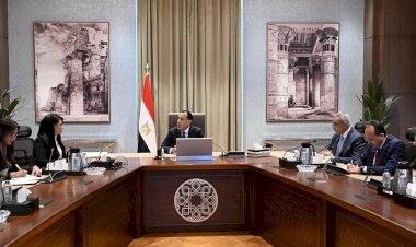 رئيس الوزراء يلتقي وزيرة التخطيط لمتابعة آليات ترجمة مستهدفات "السردية الوطنية للتنمية الشاملة" إلى برنامج تنفيذي