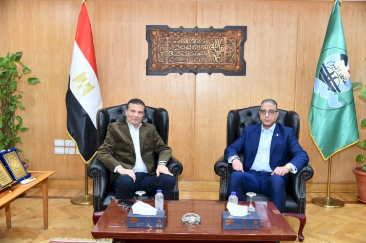 محافظ الفيوم يستقبل وزير الزراعة في مستهل زيارته للمحافظة لتفقد عدد من المشروعات الإنتاجية والخدمية بالقطاع الزراعي
