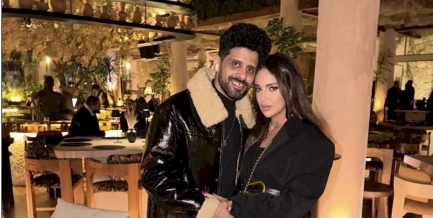 إسراء عبد الفتاح تخطف الأنظار في أحدث ظهور مع زوجها حمدي الميرغني