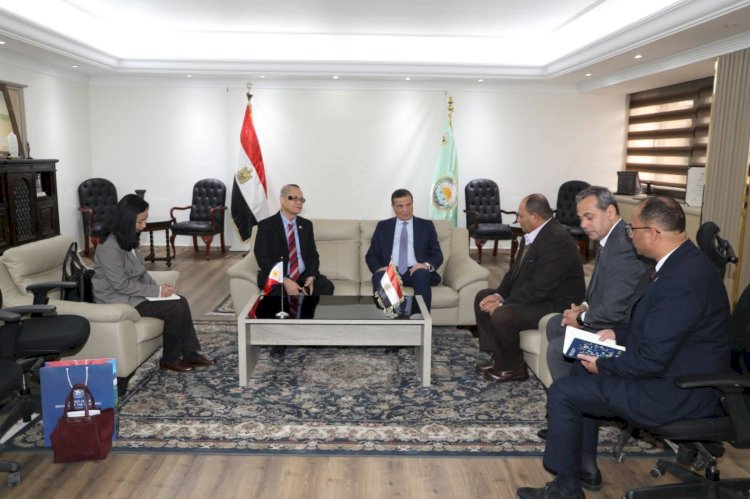 وزير الزراعة يبحث مع وفد فلبيني رفيع المستوى نفاذ المنتجات المصرية للأسواق الآسيوية