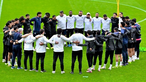 الزمالك بالأبيض والمصري بالأخضر فى لقاء الكونفدرالية الأفريقية غدا