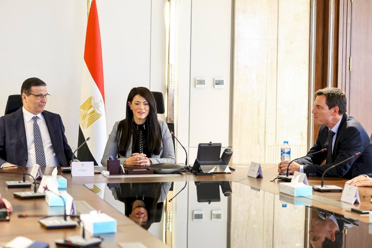 وزيرة التخطيط توقّع مذكرة تفاهم مع شركة "شنايدر إلكتريك" لدفع العمل المناخي وتعزيز الأمن الغذائي