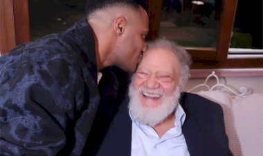 صورة واحدة تجمع محمد رمضان ويحيى الفخراني تشعل السوشيال ميديا