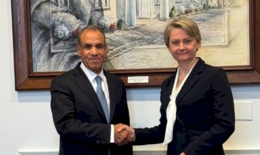 وزير الخارجية ونظيرته البريطانية يبحثان سبل دعم العلاقات الثنائية ومستجدات الوضع الاقليمى