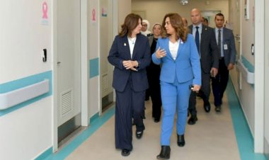 وزيرة التنمية تتفقد مؤسسة "بهية" للكشف المبكر وعلاج سرطان الثدي بالشيخ زايد ..وتوزع هدايا عينية على محاربات السرطان