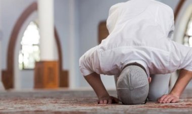 هل تارك الصلاة كافر؟ .. د. علي جمعة يحسم الجدل وهذه أنواع الكفر الـ3