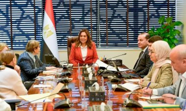 وزيرة التنمية المحلية تبحث مع وفد جمعية محبي الأشجار التعاون في تشجير عدد من المحاور بالأحياء