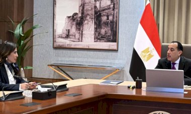 رئيس الوزراء يجتمع مع وزيرة الإسكان لاستعراض الموقف التنفيذي لعددٍ من المشروعات