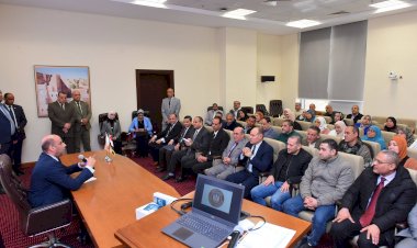 وزير العمل يشهد تسليم أجهزة "تابلت" لمفتشي العمل بمحافظتي المنوفية والدقهلية