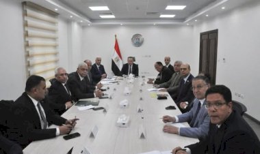 وزير التعليم العالي يجتمع بعدد من رؤساء الجامعات الأهلية لمتابعة انتظام الدراسة بالفصل الدراسي الثاني