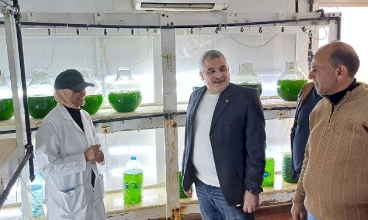 المدير التنفيذي لجهاز حماية وتنمية البحيرات يتفقد المفرخ السمكي بالكيلو 21 ويوجّه بتطوير المعامل