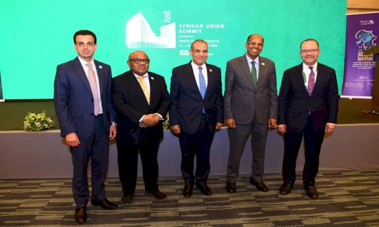 وزير الخارجية يلتقي رئيس مفوضية الاتحاد الأفريقي على هامش قمة الاتحاد الأفريقي