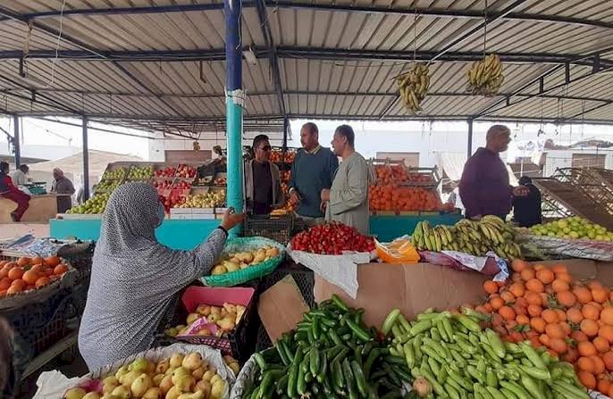 أسعار الخضار والفاكهة في الأسواق اليوم الاربعاء