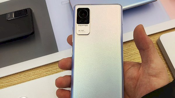 شاومي تخفض أسعار سلسلة Xiaomi 15 عالميا لتصفية المخزون قبل إطلاق Xiaomi 17