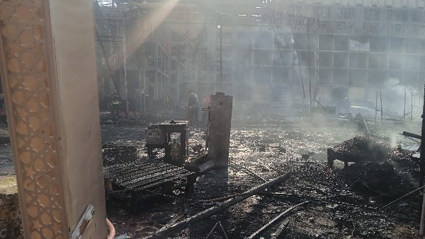 إصابة عامل في حريق مطعم شهير بأسيوط