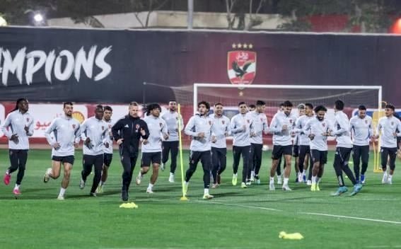 موعد مباراة الأهلى أمام سموحة الليلة في الدوري المصري