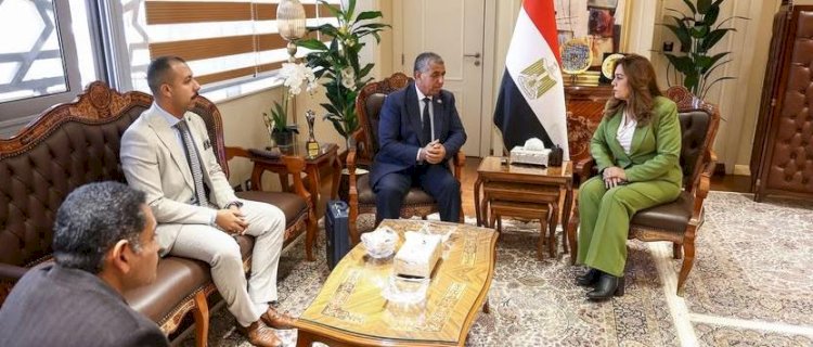 وزيرة التنمية تبحث مع وفد الهيئة العربية للتصنيع مشروعات البنية التحتية لمنظومة المخلفات الصلبة بالمحافظات