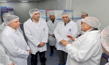 وزير الصناعة ومحافظ القليوبية يتفقدان 5 مصانع متخصصة في الصناعات الدوائية بالعبور