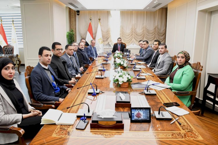 وزير الشباب والرياضة يتابع مع وفد لجنة الخبراء بالوكالة الدولية لمكافحة المنشطات الاعتماد النهائي للمعمل المصري