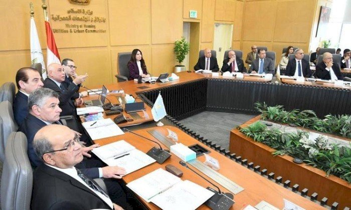 وزيرة الإسكان تترأس الاجتماع الثاني لمجلس إدارة الجهاز القومي لتنظيم الإعلانات على الطرق العامة
